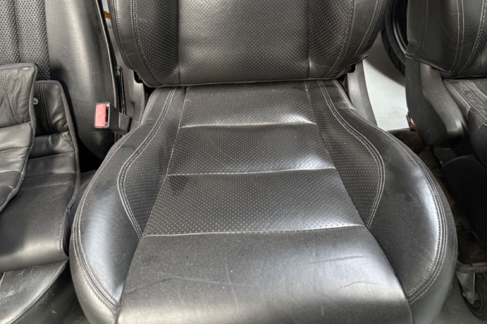 Recherche sièges XK X150 Cabriolet 2007