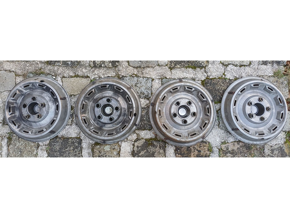 4 Enjoliveurs Jaguar XJ Série 3 1980-92